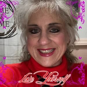 Meet your Posher, Angela